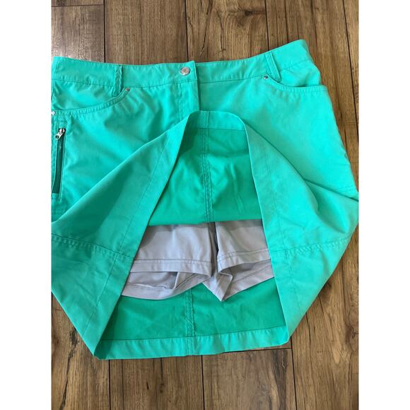 Nivo size 10 green golf skort - Picture 2 of 5